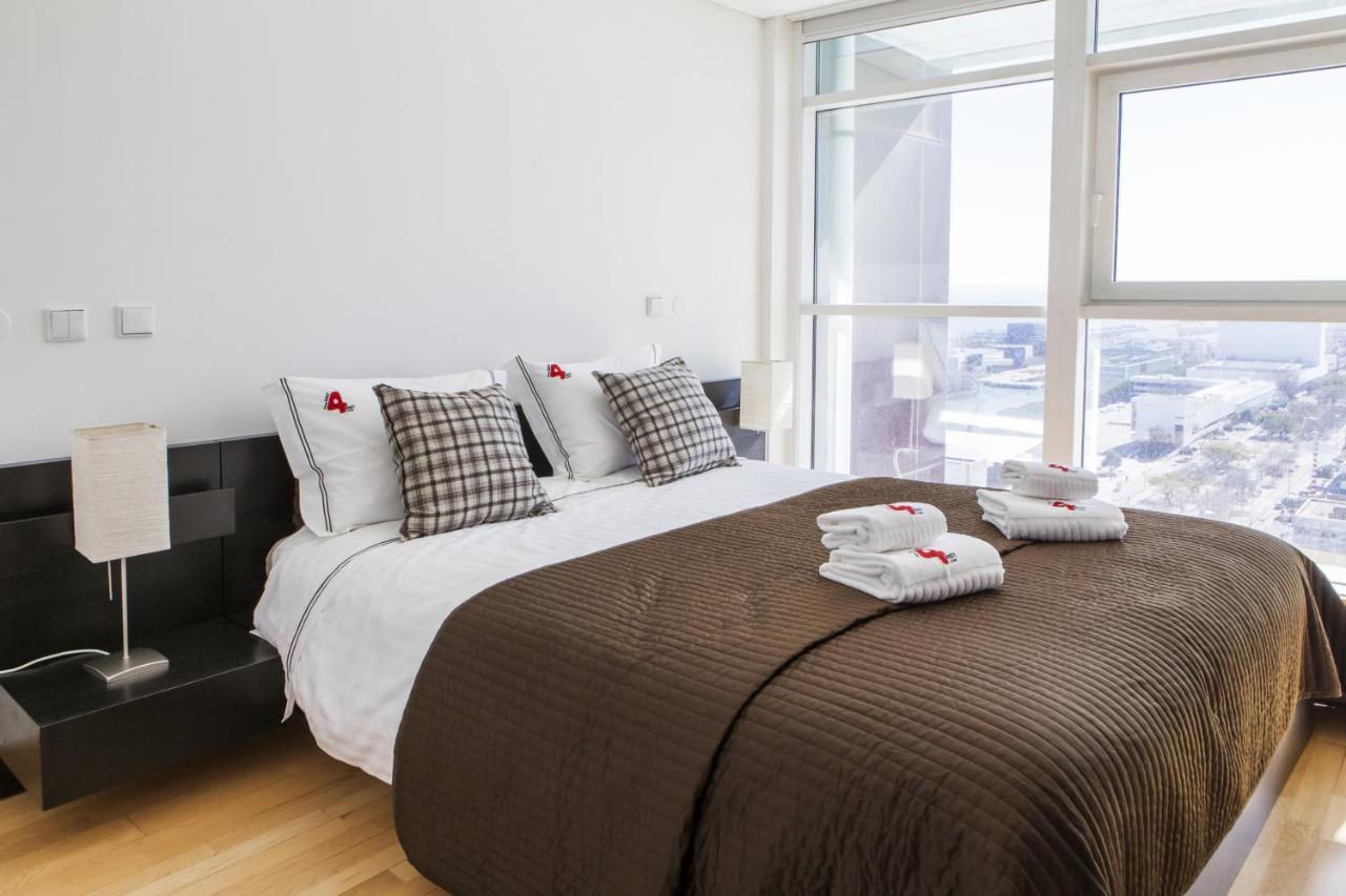 RENT4REST LISBON PARQUE DAS NAÇÕES 17Th FLOOR RIVER VIEW Exterior foto